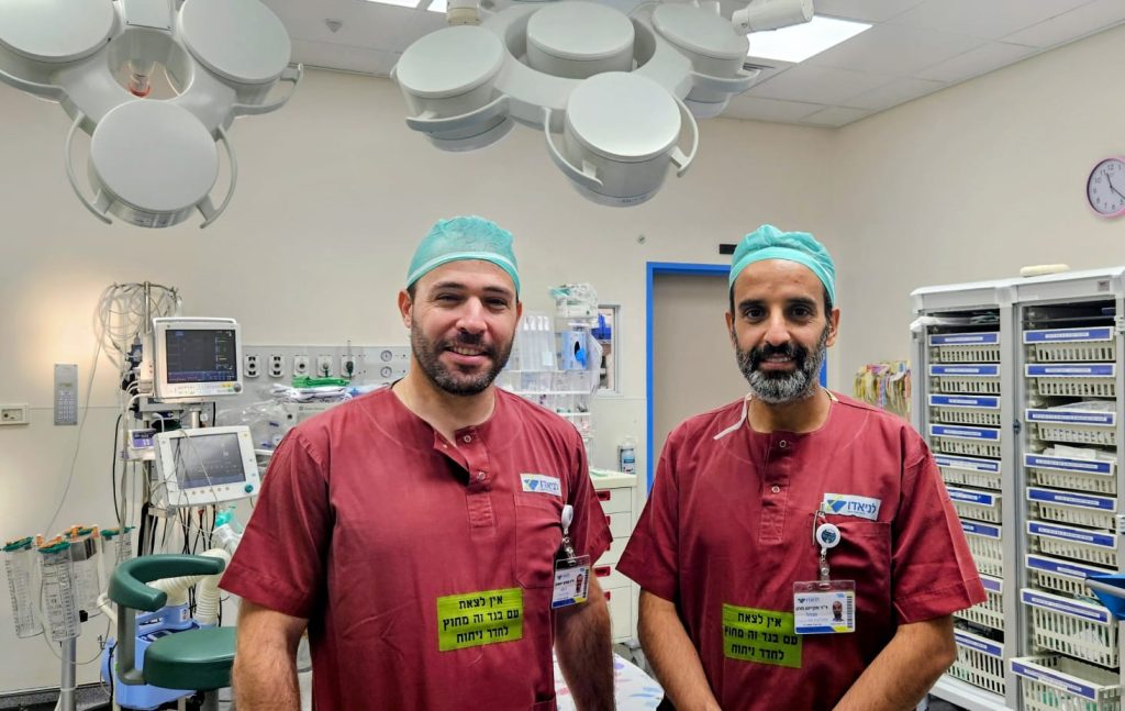 ד"ר מתן מקייטן וד"ר יהונתן מודעי. צילום: דוברות לניאדו