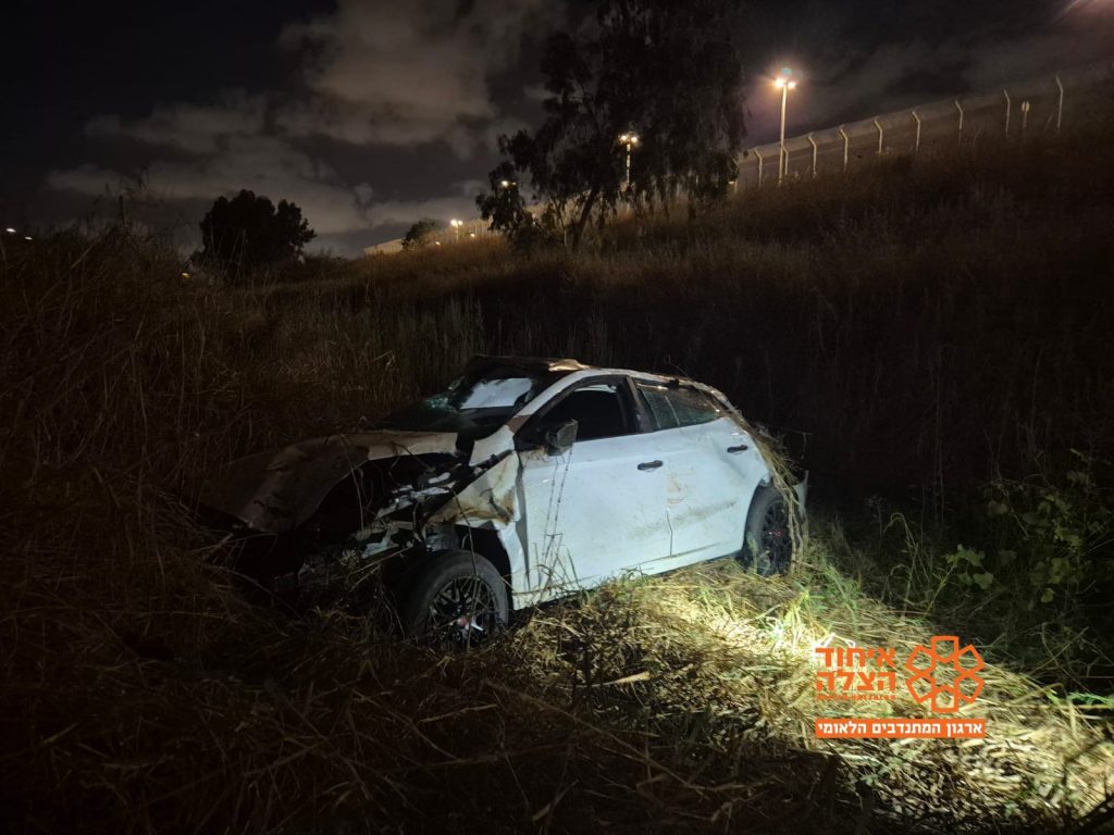 תאונה ליד צפריה, בת 20 פונתה ללא הכרה במצב קשה, צילום: דוברות איחוד הצלה