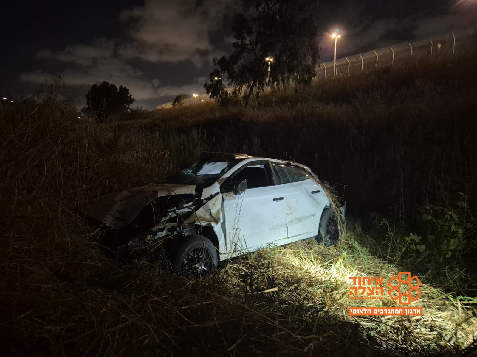 תאונה ליד צפריה, בת 20 פונתה ללא הכרה במצב קשה, צילום: דוברות איחוד הצלה